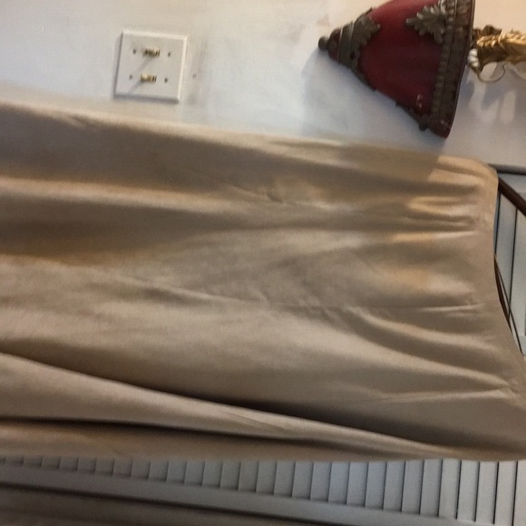 Tan top with skirt set - Picture 2 of 8